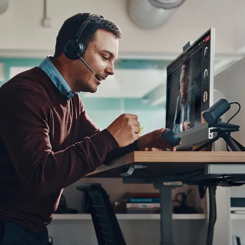 HP Poly Voyager Focus 2 Microsoft Teams Headset (9T9J4AA) - SynFore